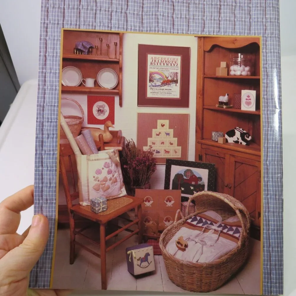 Farmhouse Quilting and Cross Stitching 41 page PATTERN BOOK 1982